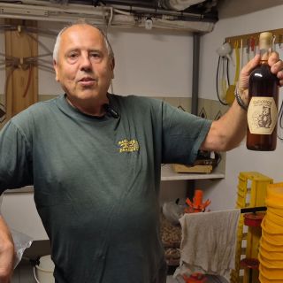 Již brzy najdete na našem YouTube kanále rozhovor s Miroslavem Baštou, který pro vás už 20 let vyrábí medovinu a tahle...